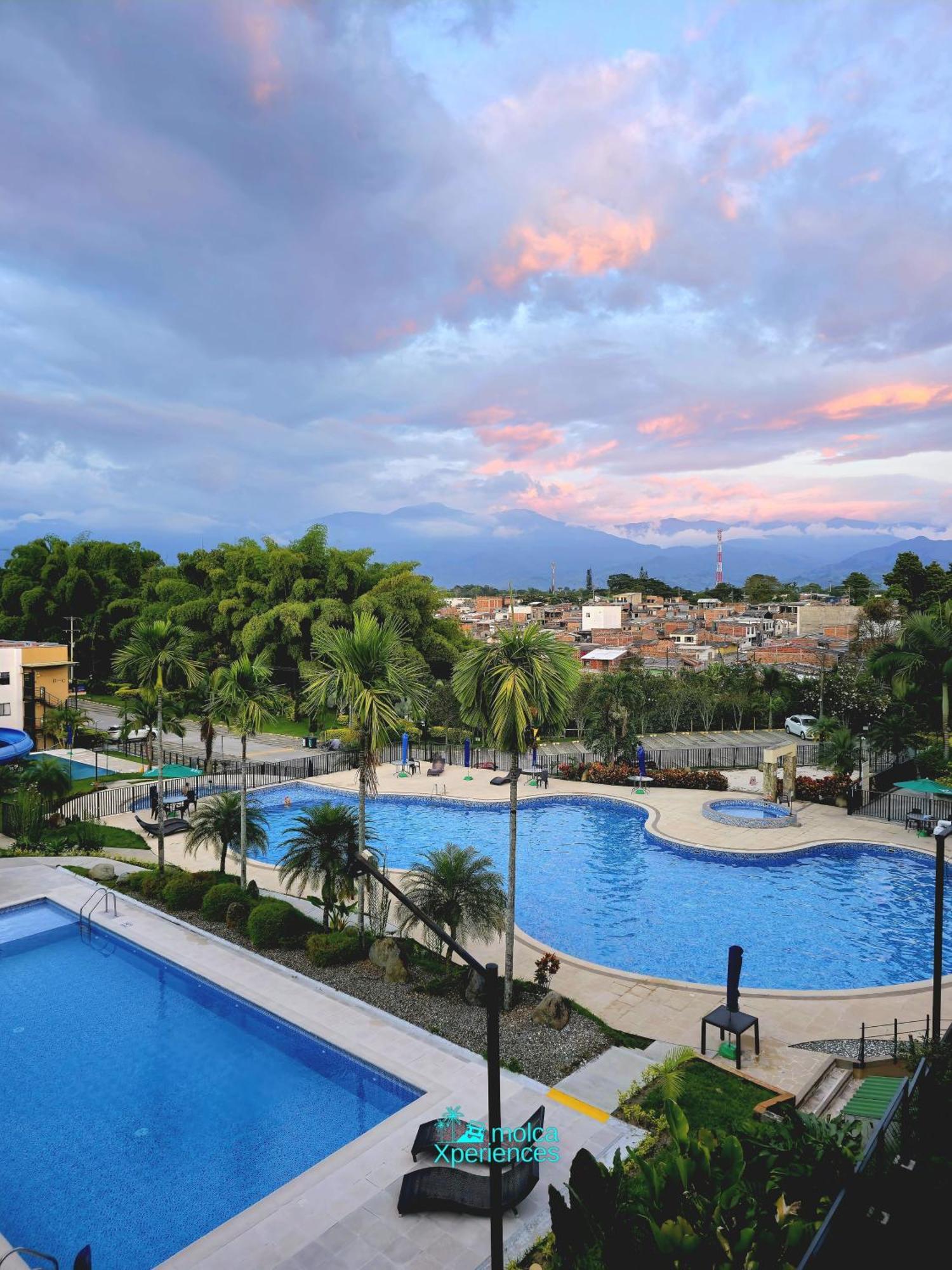 Apartamento Privado Vacacional A 5M Del Aeropuerto, 20 Minutos Del Parque Del Cafe Y Centro De Armenia Con 4 Piscinas, 3 Jacuzzi, Sauna By Molca Xperiences 3H Exteriör bild