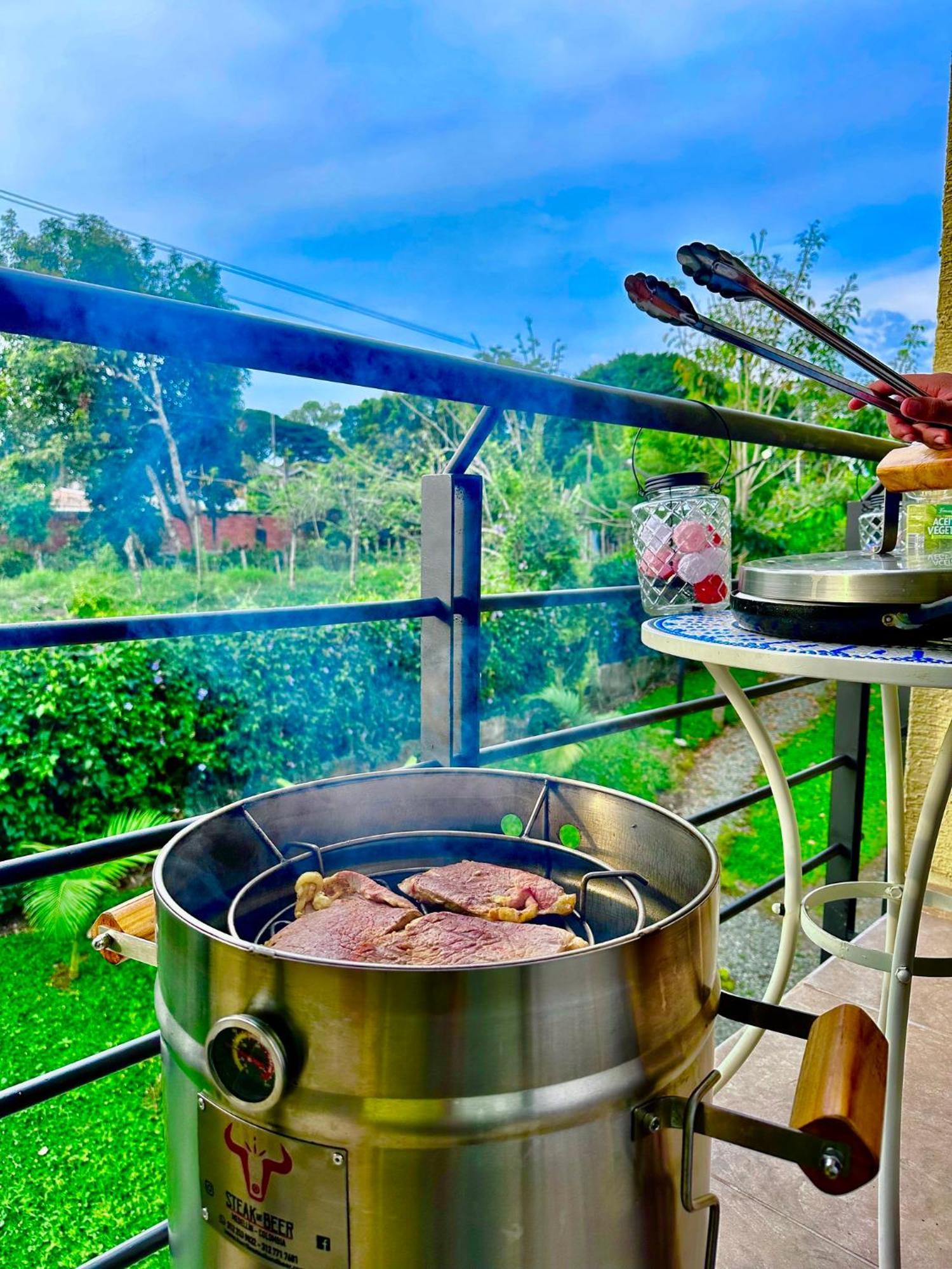 Apartamento Privado Vacacional A 5M Del Aeropuerto, 20 Minutos Del Parque Del Cafe Y Centro De Armenia Con 4 Piscinas, 3 Jacuzzi, Sauna By Molca Xperiences 3H Exteriör bild