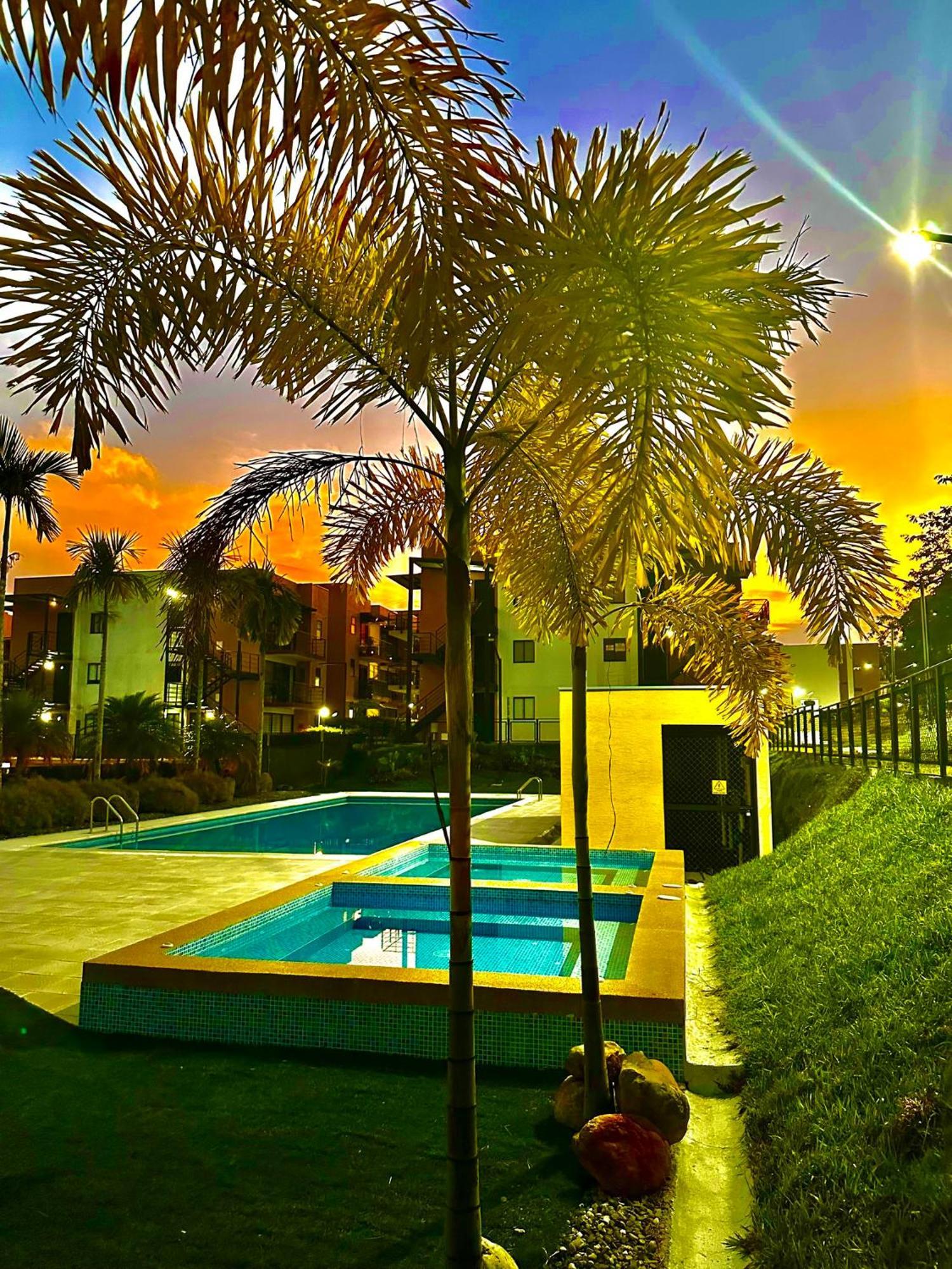 Apartamento Privado Vacacional A 5M Del Aeropuerto, 20 Minutos Del Parque Del Cafe Y Centro De Armenia Con 4 Piscinas, 3 Jacuzzi, Sauna By Molca Xperiences 3H Exteriör bild